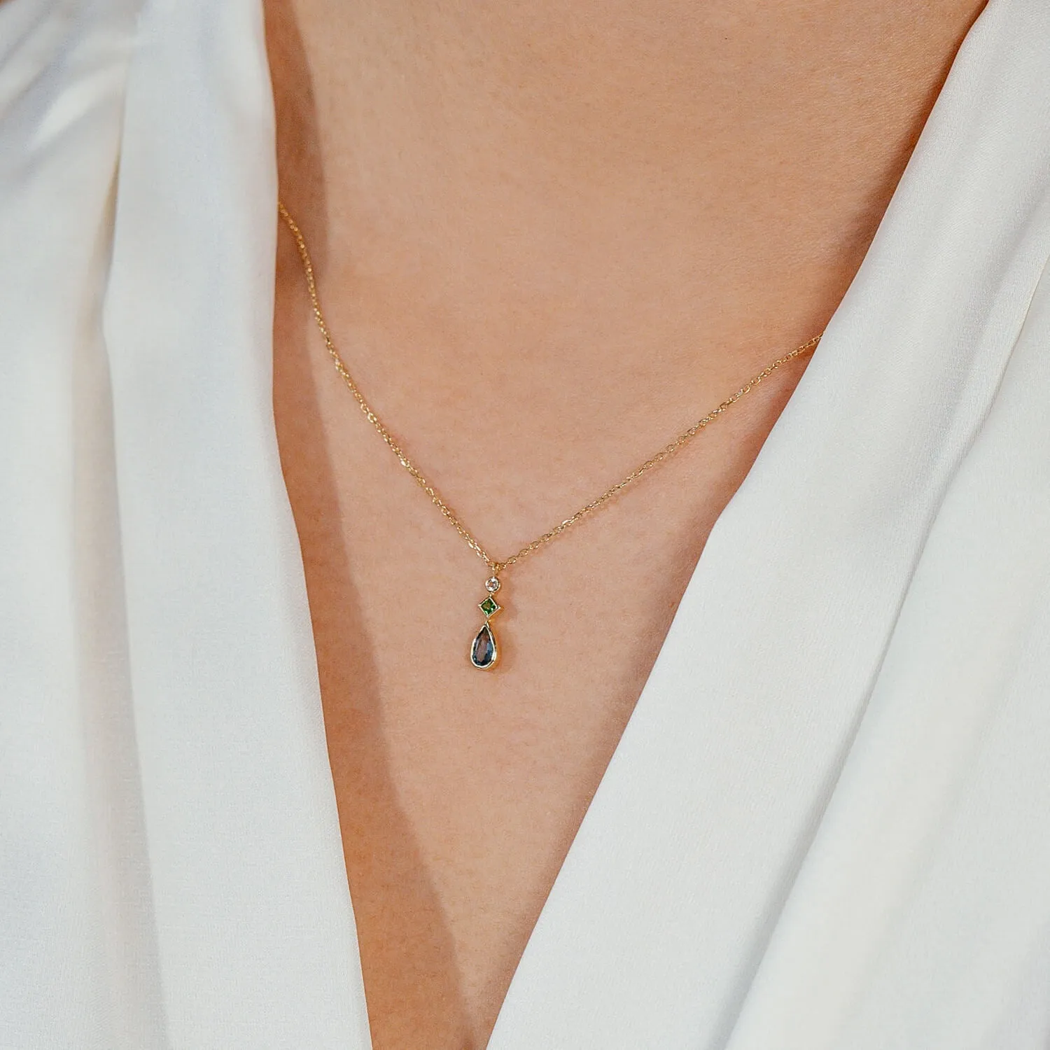 10k Gold Elizabeth Necklace