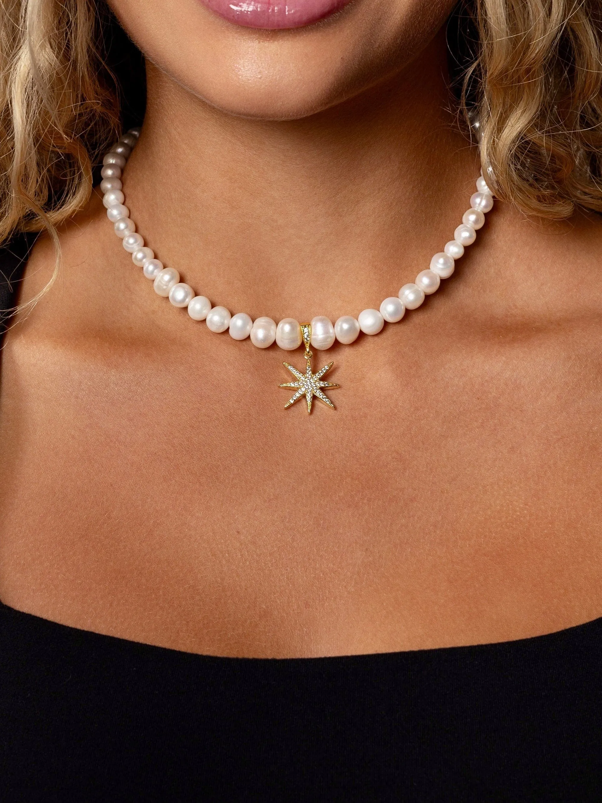 Women's Twilight Star Pearl Choker